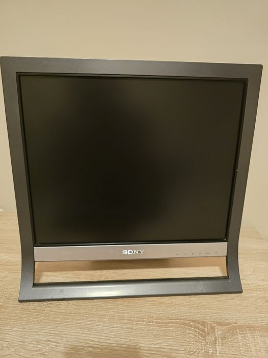 Monitor Sony sdm-hs75 wraz z okablowaniem