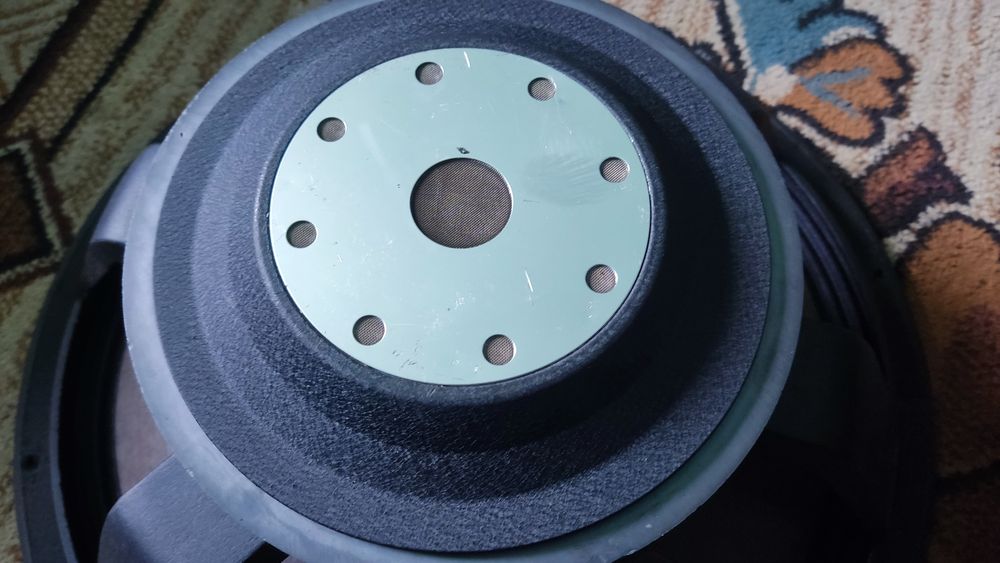 Динаміки 18 дюймів 600вт