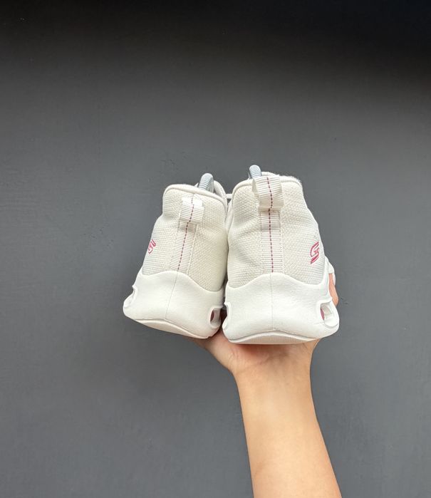 Оригінальні кросівки Skechers Skech-Air Dynamight  39.5 EUR / 26.5 см