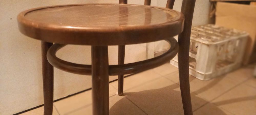 Krzesła gięte thoneta