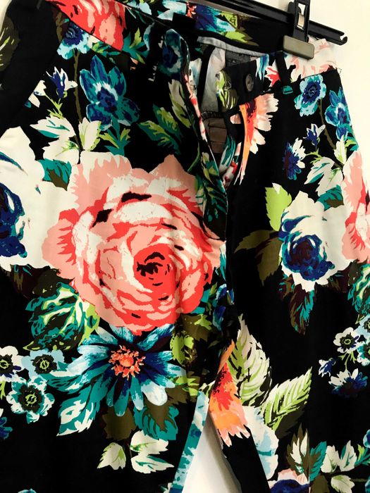 Calças H&M Floridas