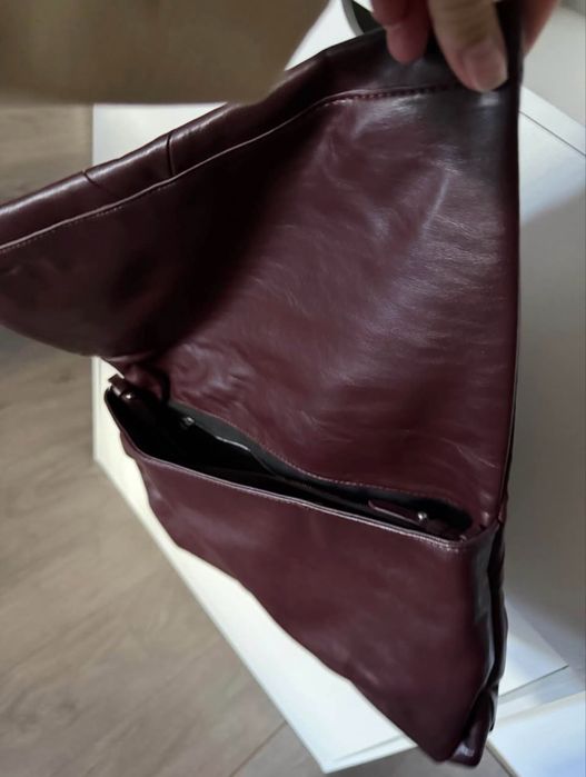 новий клатч Zara