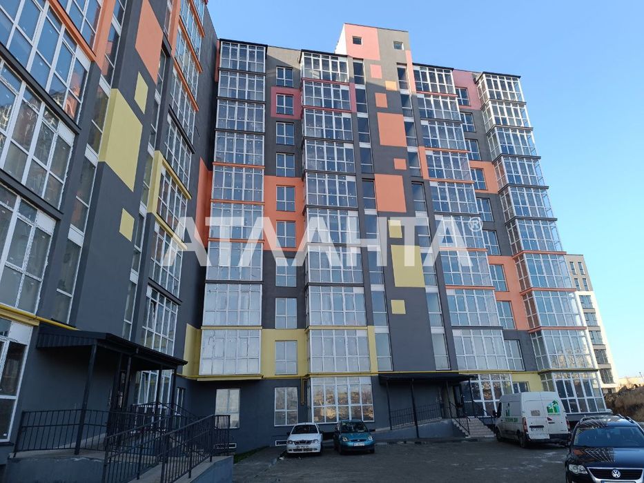 2-кімнатна  на 4- му поверсі, в ЖК Сусіди, здано!