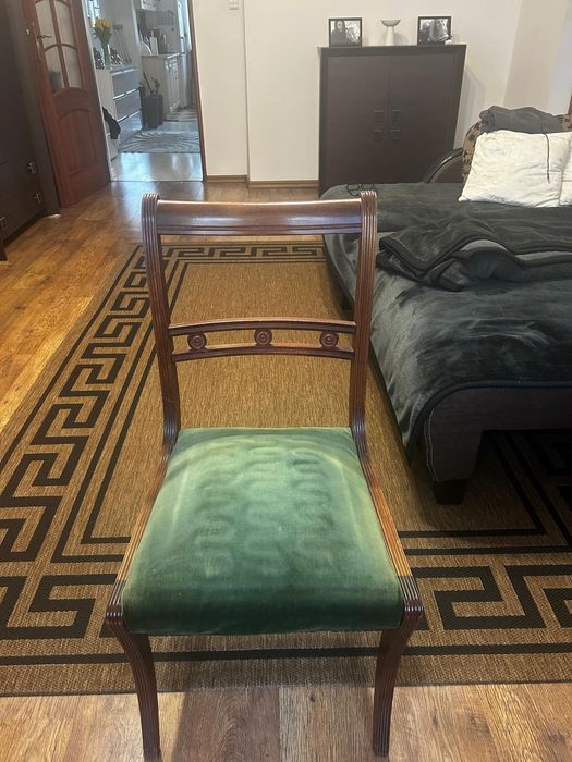 Stół plus 6 krzeseł