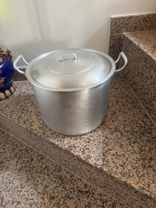 Vendo tachos para restauracao