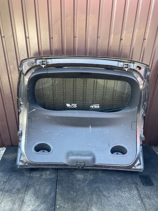 Ляда кришка багажника Renault Megane 3 колір Teb66