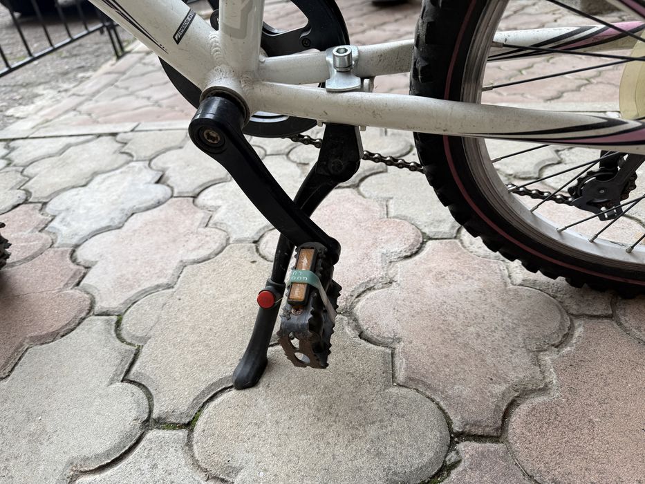 Детский велосипед FELT Q20r белый