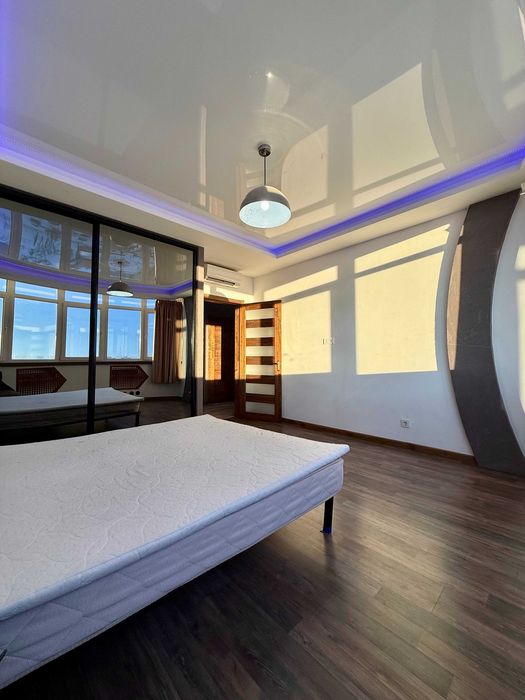 • БЕЗ% Продаж ЄВРОДВУШКА 60м2, ЖК Міністерський, вул. Кондратюка, 5