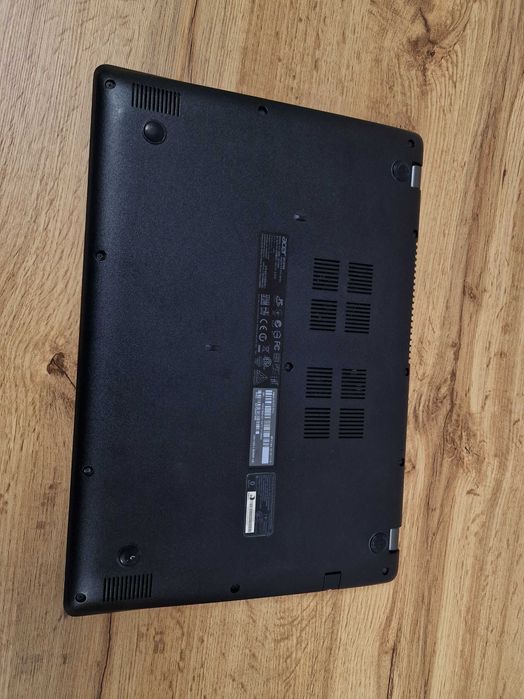 Laptop ACER Apire V13 V3-372 i7/12GB/240 13.3"