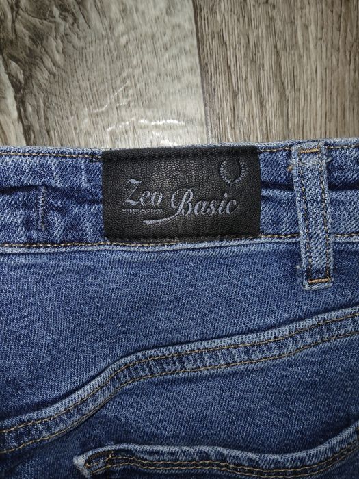 Джинсы жіночі класичні прямі