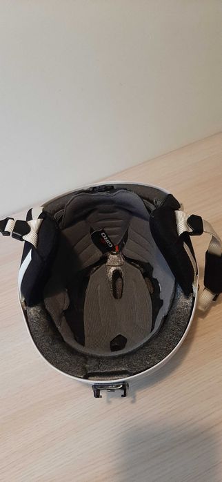 Kask narciarski Giro z uchwytem Go Pro