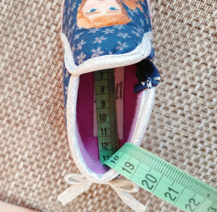 NOWE kapcie Kraina Lodu