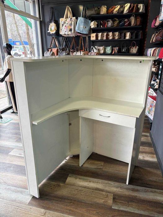 Ресепшен, рецепція для магазину, офіса