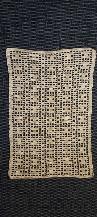 Naperon em crochê feito à mão