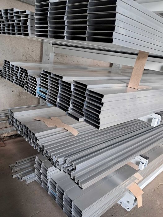 Profile aluminiowe 80x20x1,3