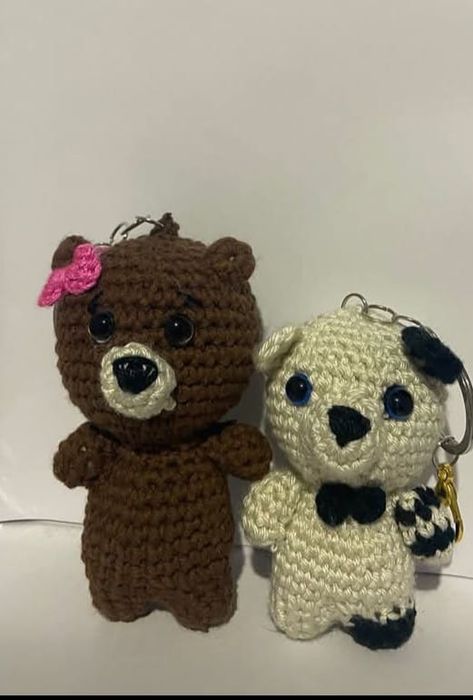 Ursos feitos em crochet