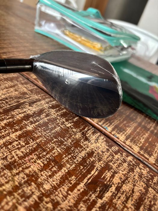 Kij golfowy driver TaylorMade Qi10 Rescue