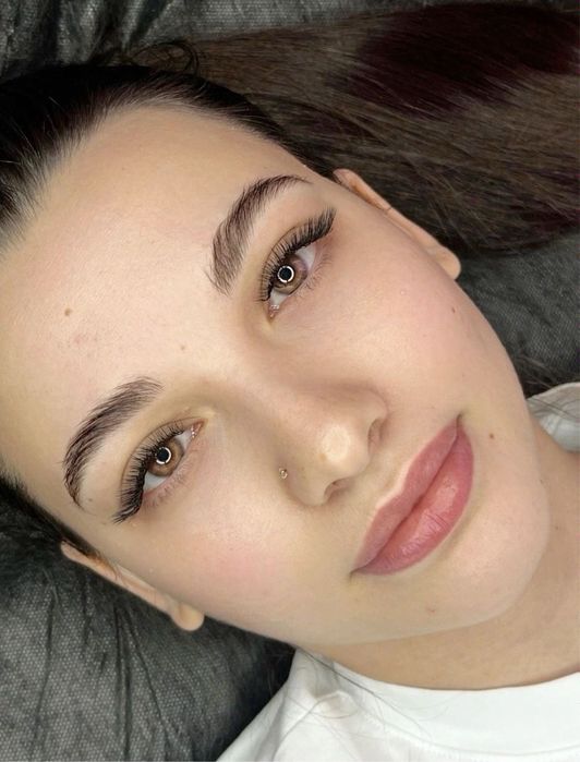 Нарощування вій Ужгород