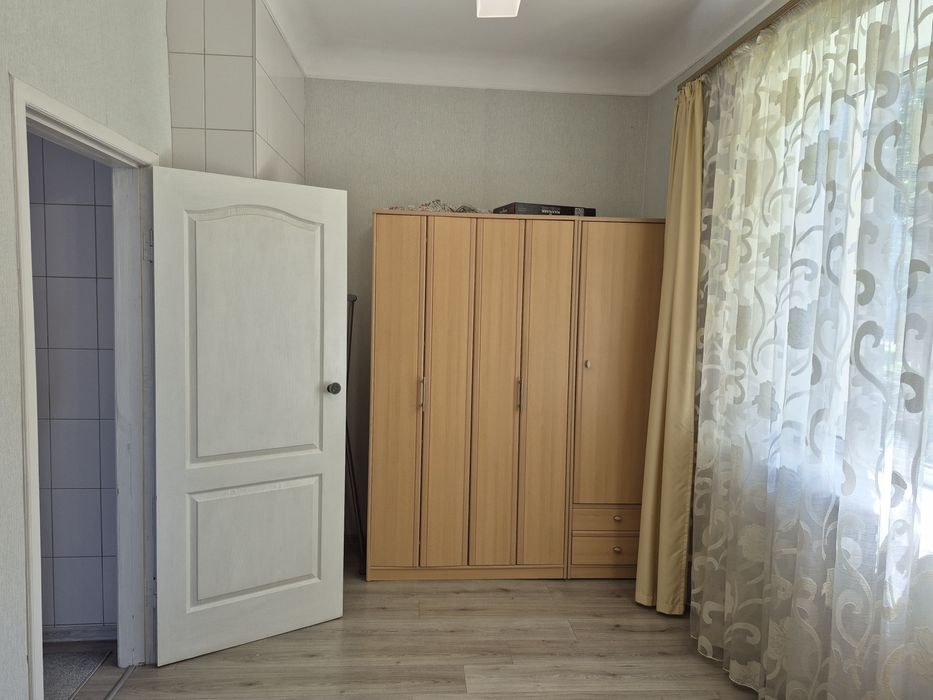 Продам трикімнатну квартиру по проспекту Перемоги