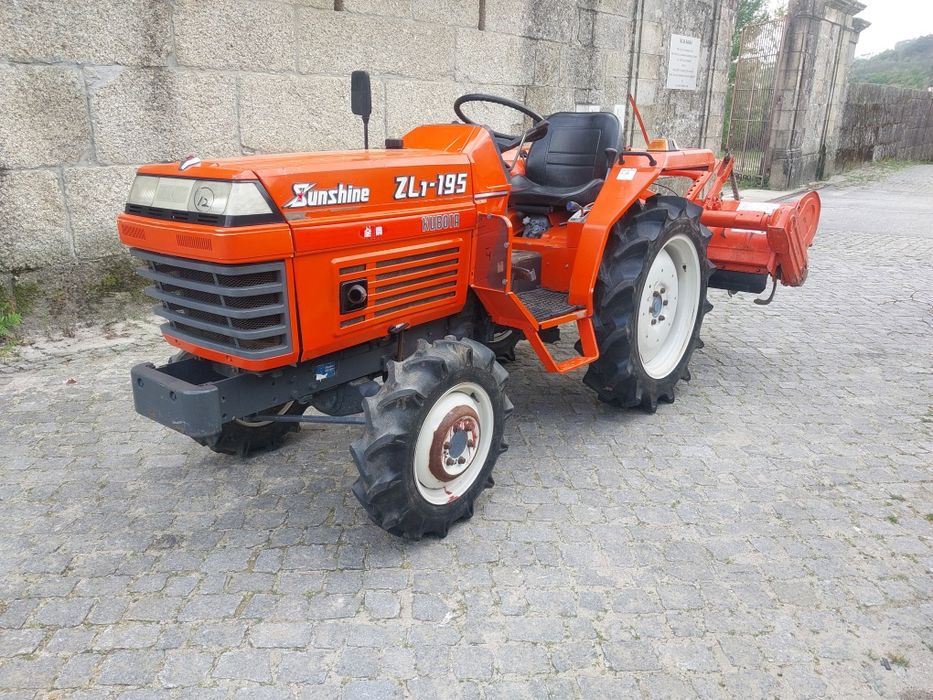 Trator Kubota 20Cv C/ Fresa