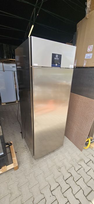 Szafa chłodnicza Electrolux 700l
