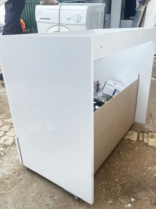 Móvel com lavatório com 80cm