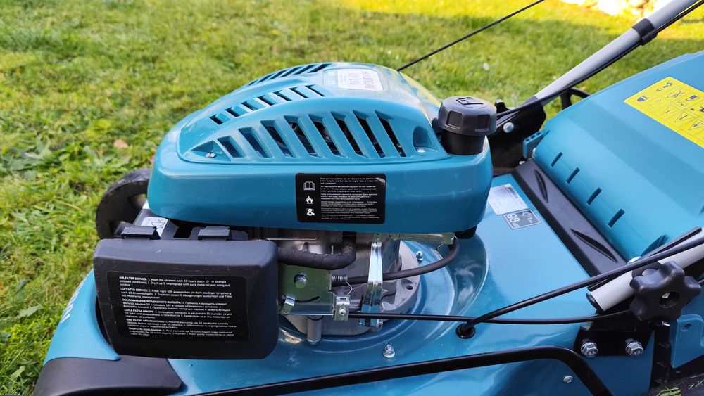 Газонокосарка бензинова самохідна Hyundai