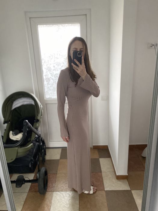 Платье макси пудровое