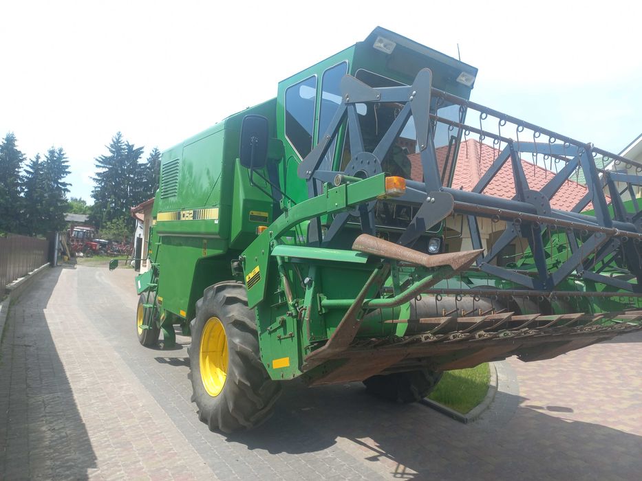 Комбайн John deere 1052