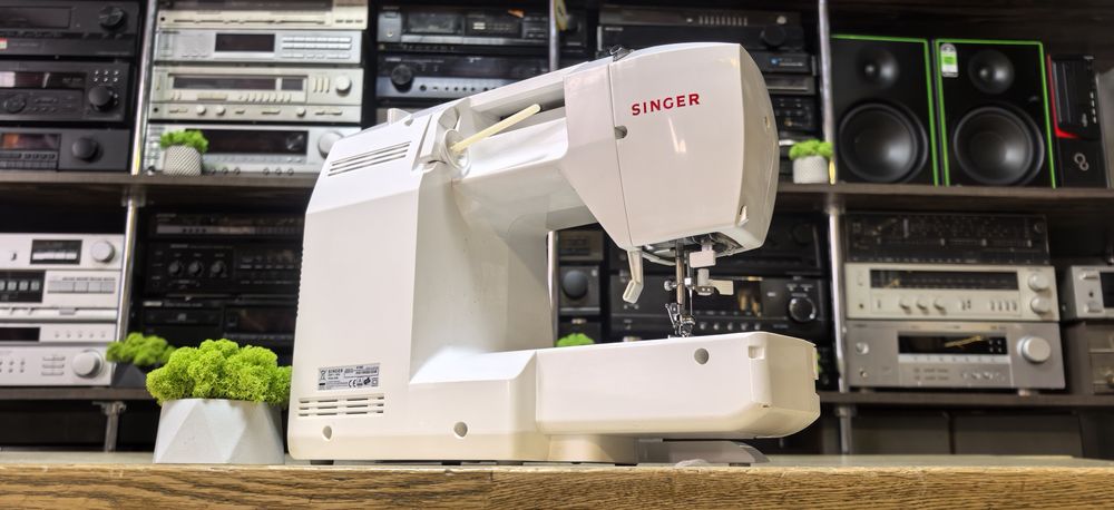 Швейна машинка Singer 6180