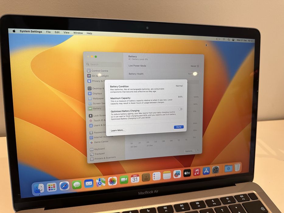MacBook Air M1 13” (2020) – 8GB RAM / 256GB SSD – Como Novo