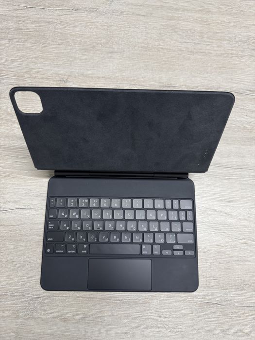 magic keyboard ipad pro 11 - Купить электронику - Цены на OLX.ua