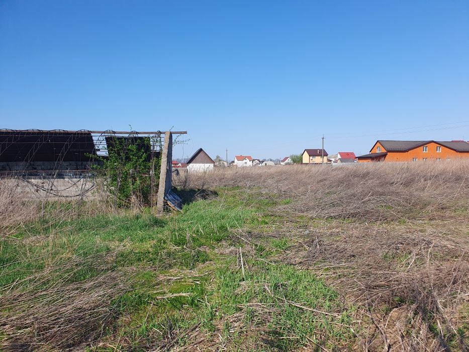 Продається Княжичі 2 будинки з ділянкою 90 соток