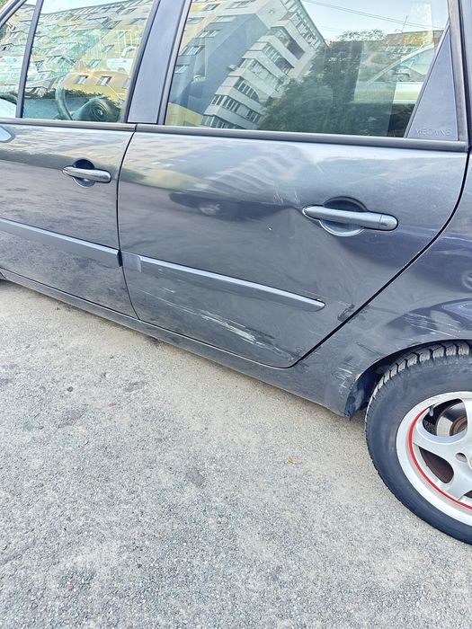 Гарне сімейне авто Renault grand Scenic 7 місць.