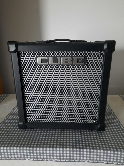 Roland Cube 30 como novo
