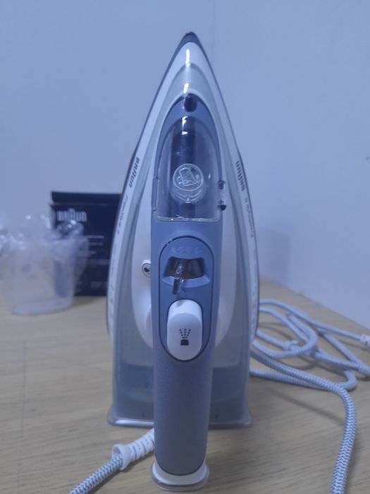 Праска BRAUN TexStyle 5 SI 5078 GY
