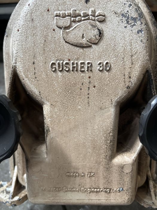 Bomba de esgoto agua WHALE GUSHER 30