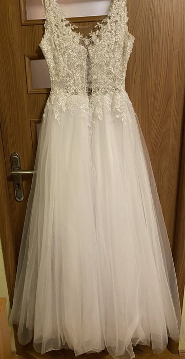 Suknia ślubna biała