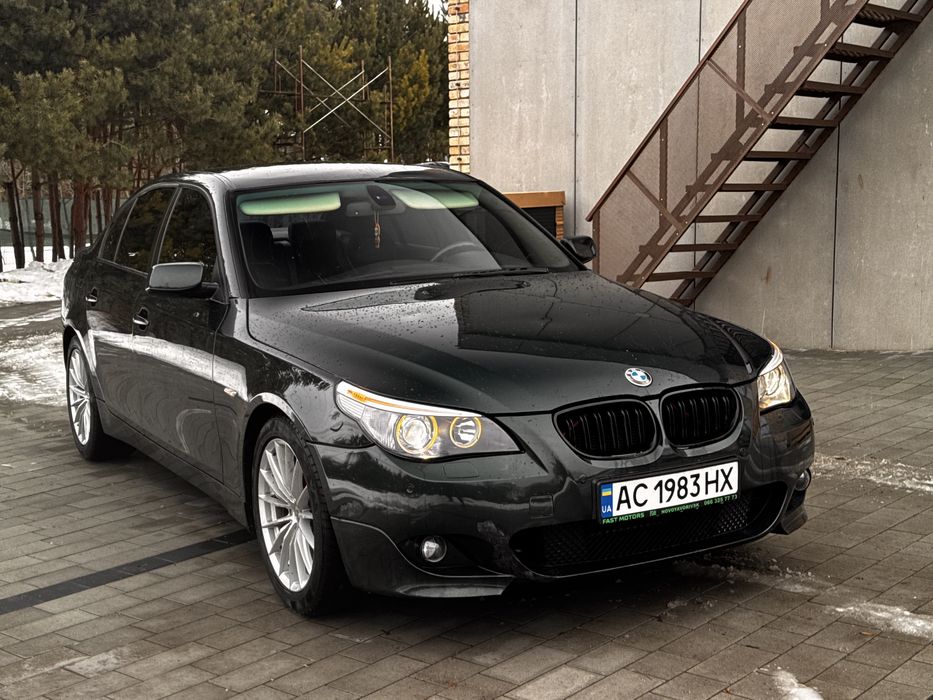 BMW 5 Series E60 Автомат, гарний стан, гарна техніка.