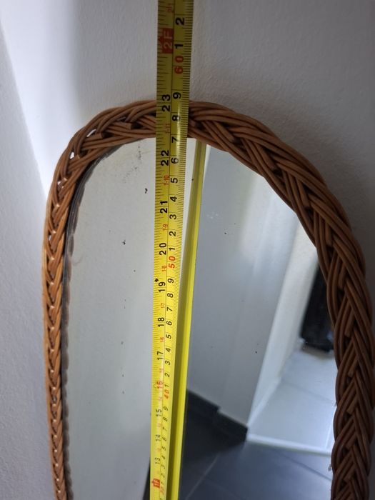 Lustro prl w wiklinowej ramie