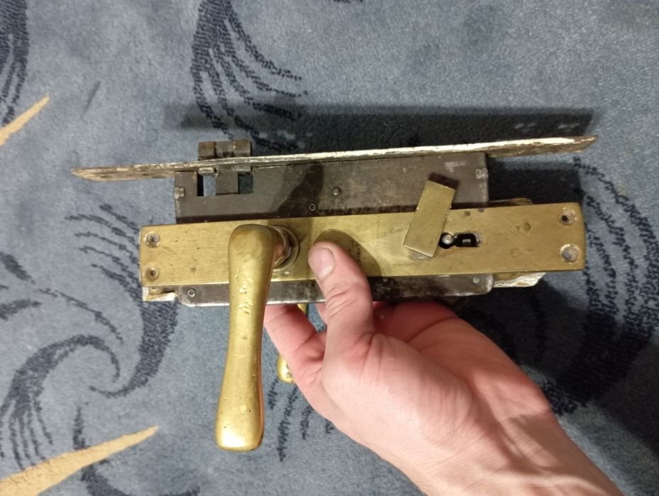 Замки старовинні,латунні ручки, латунні накладки