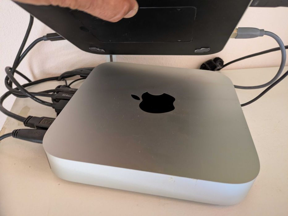Apple Mac Mini M1, 8 gb RAM, 256 gb SSD