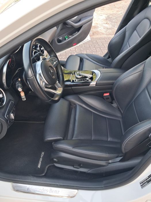 Mercedes-Benz C220d 4Matic Station 9G-TRONIC AMG Line