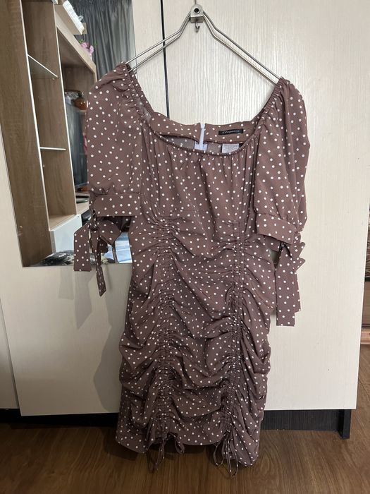 Платье в горошек