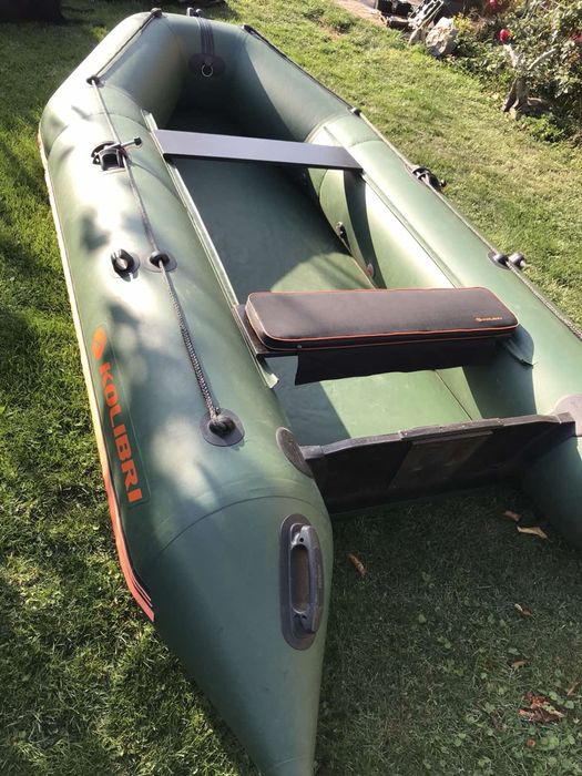 Лодка kolibri km 330 з слань книжкою