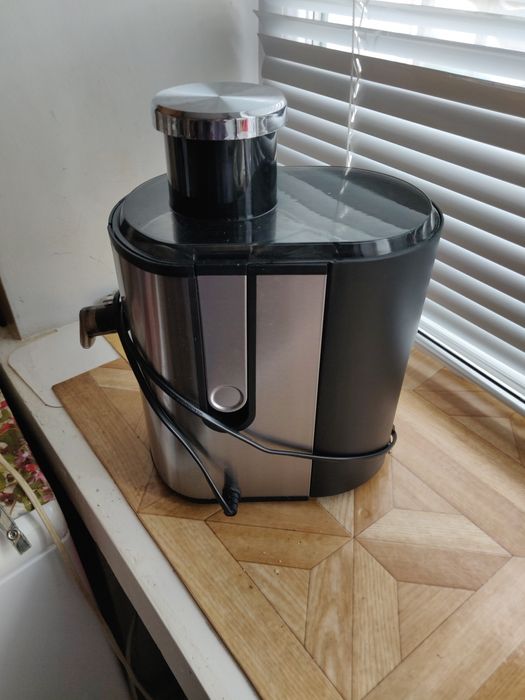 Соковижималка Grunhelm GJR610