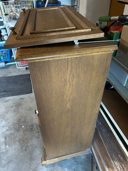 Szafka Swarzędz do odnowienia