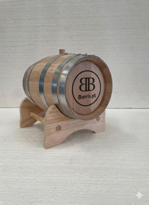 Barris em madeira de carvalho/ Pipos em madeira de carvalho