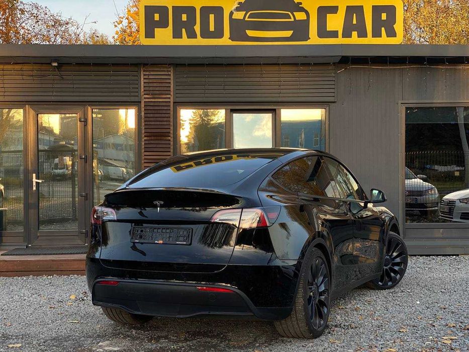 Tesla Model Y 2022 Performance