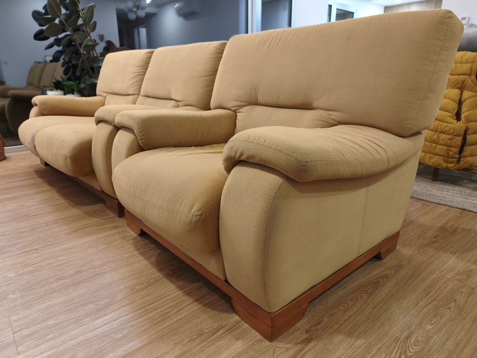 Conjunto Sofá 2 Lugares + 2 Cadeirões Individuais